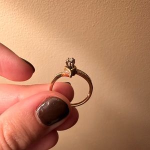 Vintage Solid Gold Diamond Ring